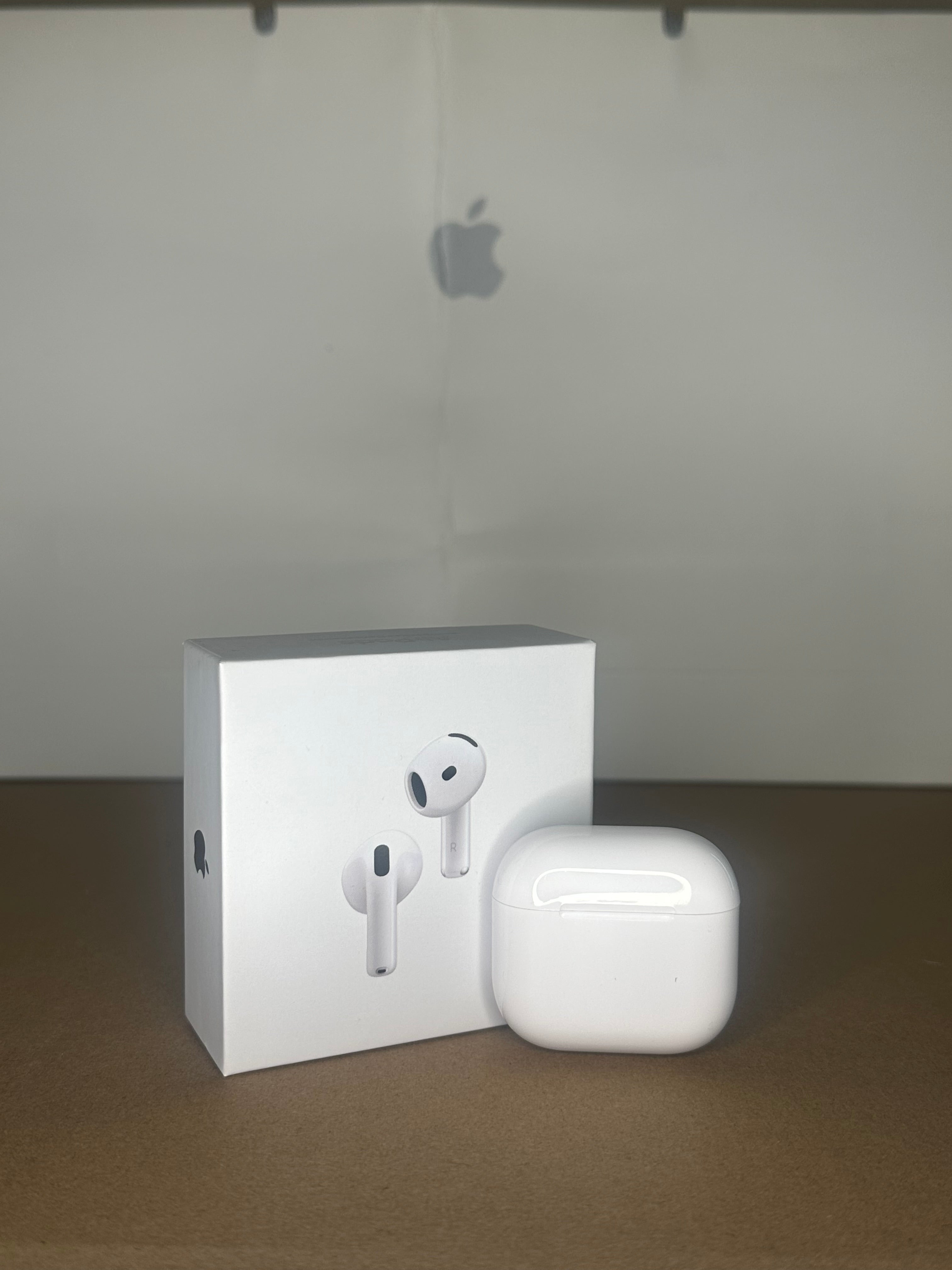 Apple AirPods 4 – Active Noise Cancellation
