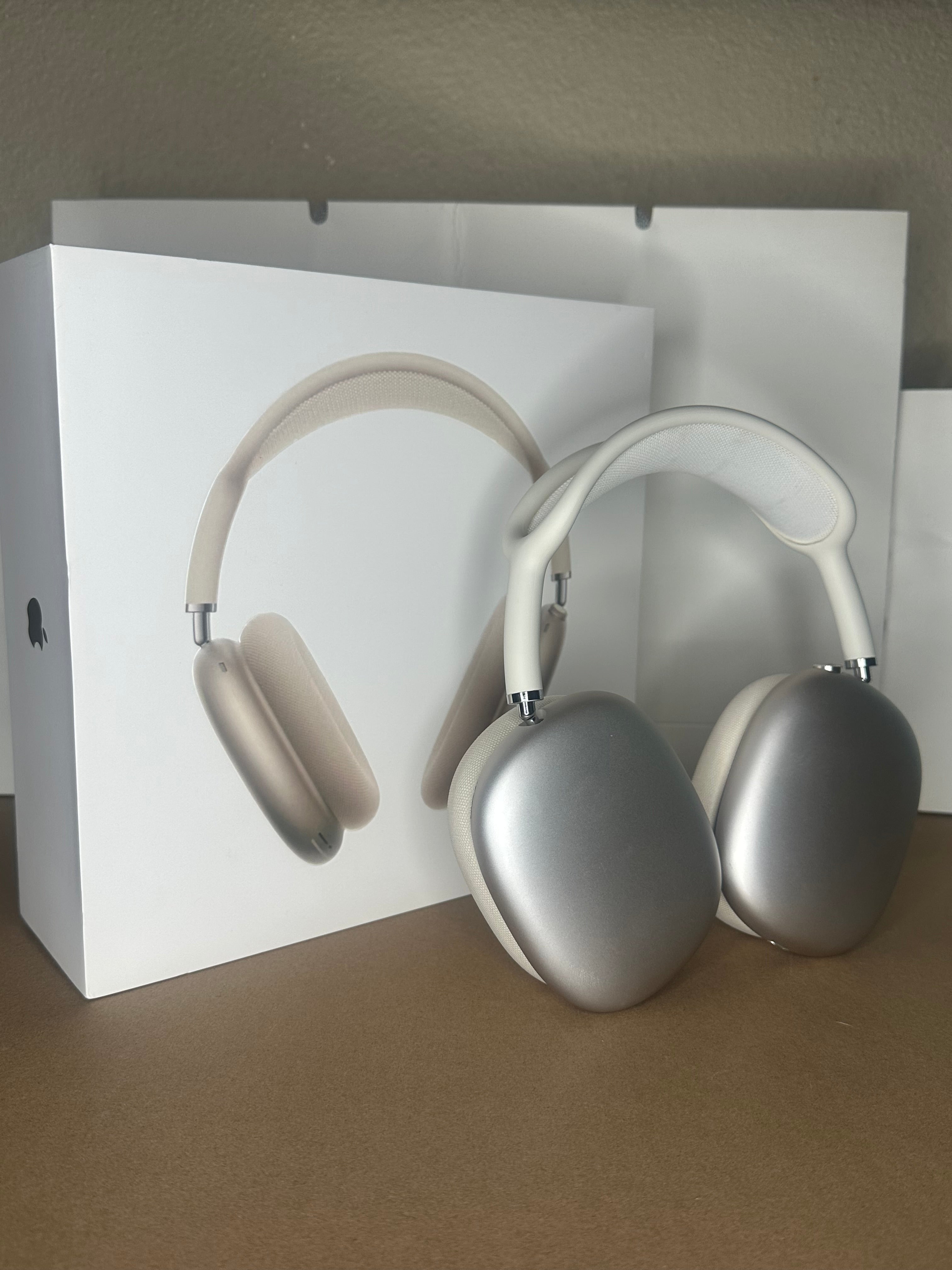 Apple AirPods Max Gen 2 – Over-Ear Wireless Headphones