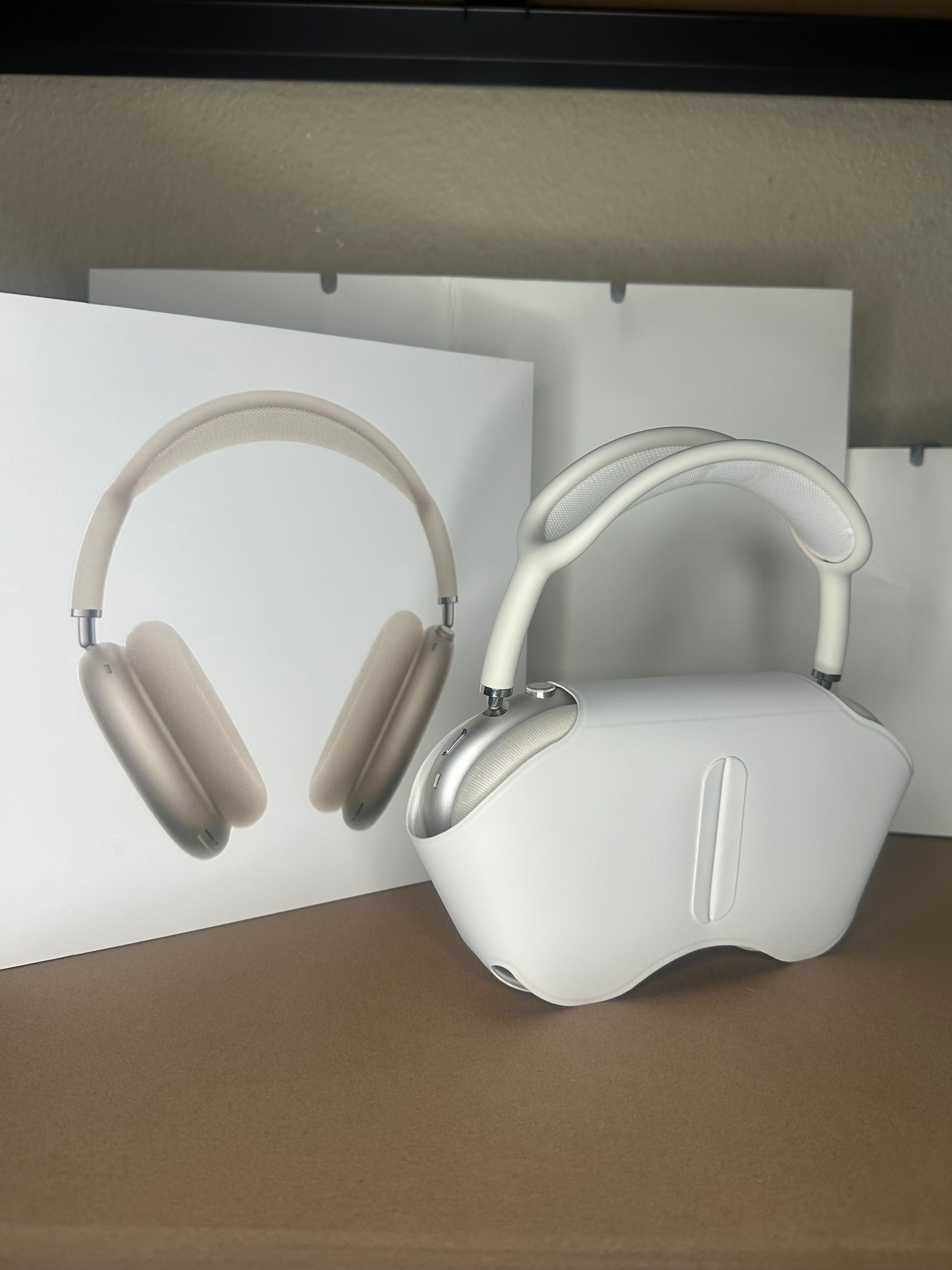 Apple AirPods Max Gen 2 – Over-Ear Wireless Headphones